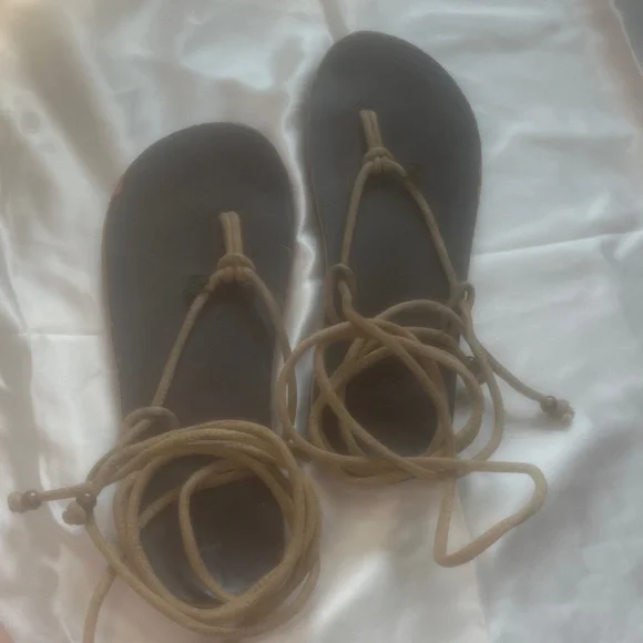 Roxy Rope Sandals - Picture 1 of 5